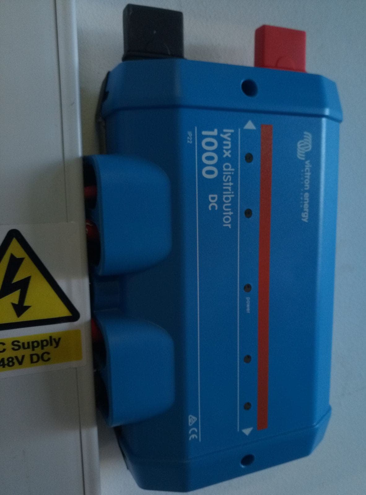 Lynx DC power distribution with labelled connections