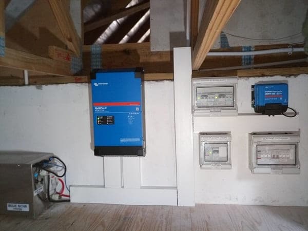 First phase of a solar installation on the West Coast